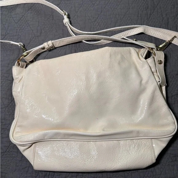 Authentic Fendi Patent Leather Cream Crossbody Bag with Adjustable Strap - Picture 9 of 12